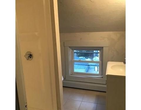 965 Plymouth Ave, Fall River, MA 02724 photo 7