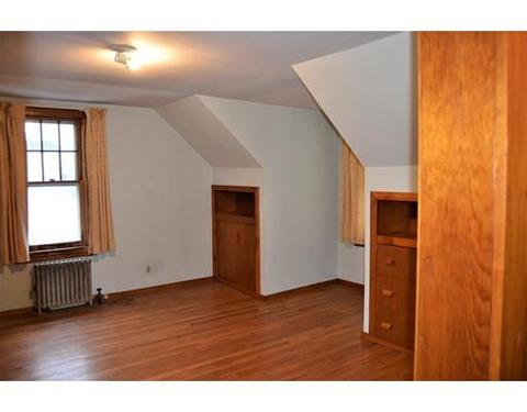 210 Moore St, Chicopee, MA 01013 photo 10