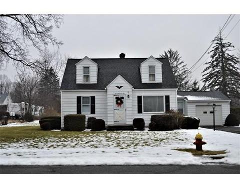 210 Moore St, Chicopee, MA 01013 photo 2