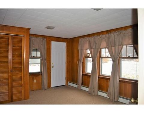 210 Moore St, Chicopee, MA 01013 photo 3