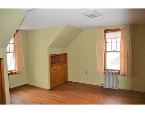 210 Moore St, Chicopee, MA 01013 photo 12