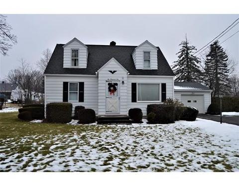 210 Moore St, Chicopee, MA 01013 photo 1