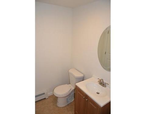 32 Shannon St, Worcester, MA 01604 photo 16