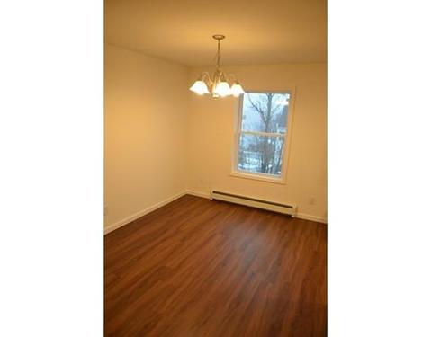 32 Shannon St, Worcester, MA 01604 photo 5