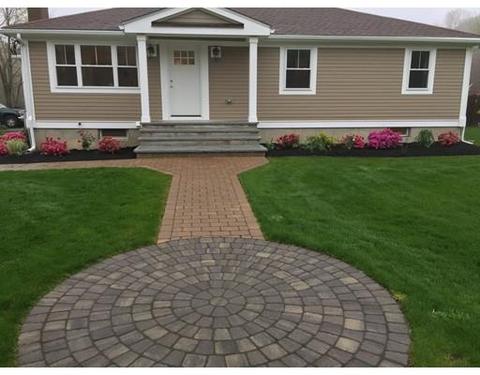 6 Pine St, Stoughton, MA 02072 photo 1