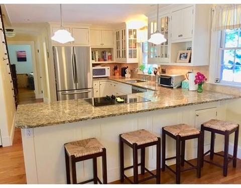 200 Central St, Hingham, MA 02043 photo 2