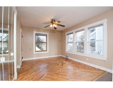 38 Virginia St, Springfield, MA 01108 photo 6