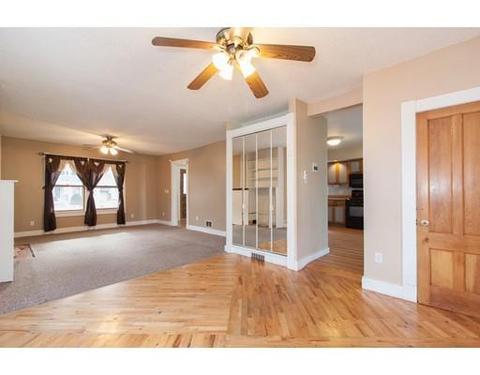 38 Virginia St, Springfield, MA 01108 photo 5