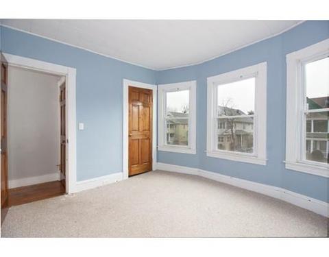 38 Virginia St, Springfield, MA 01108 photo 10