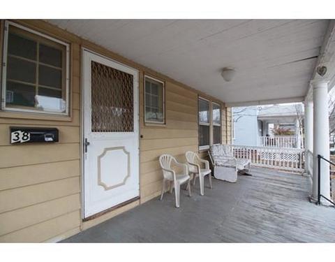 38 Virginia St, Springfield, MA 01108 photo 2