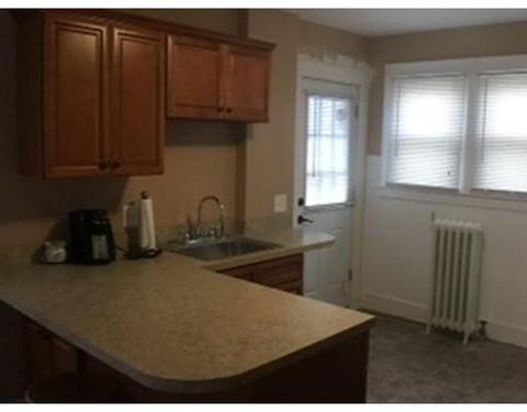 23 Derryfield Ave, Springfield, MA 01118 photo 5