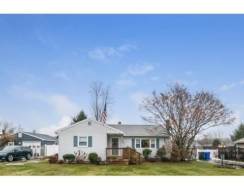 30 Rachael St, Springfield, MA 01129 photo 1