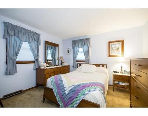 30 Rachael St, Springfield, MA 01129 photo 7