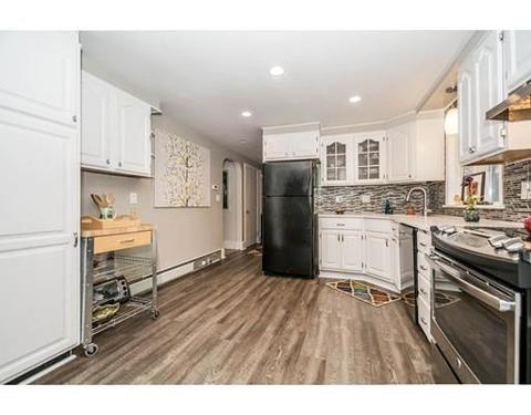 35 Glenmere Cir, Reading, MA 01867 photo 9