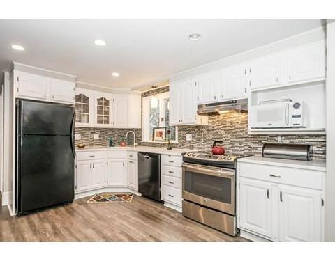 35 Glenmere Cir, Reading, MA 01867 photo 8