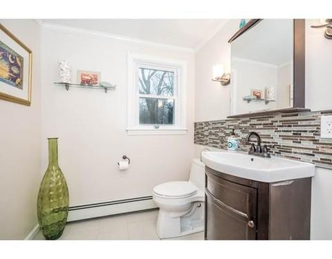 35 Glenmere Cir, Reading, MA 01867 photo 13