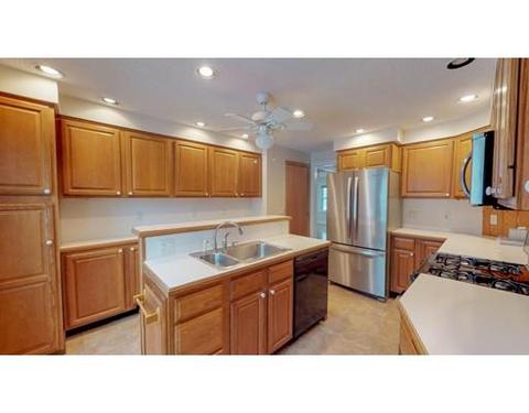 64 Coleman St, Springfield, MA 01109 photo 16