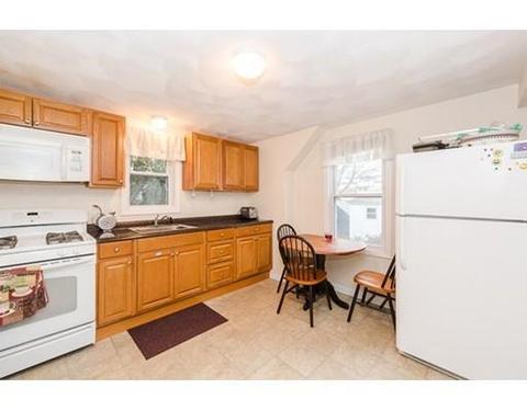 23 Charnock St, Beverly, MA 01915 photo 8
