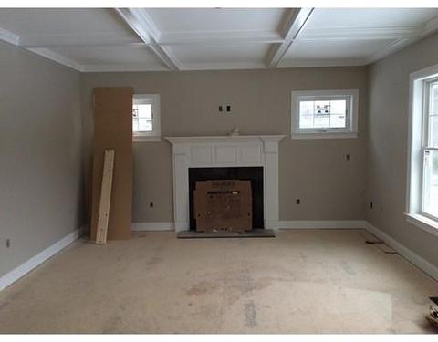 2 Mayflower Dr, Upton, MA 01568 photo 4