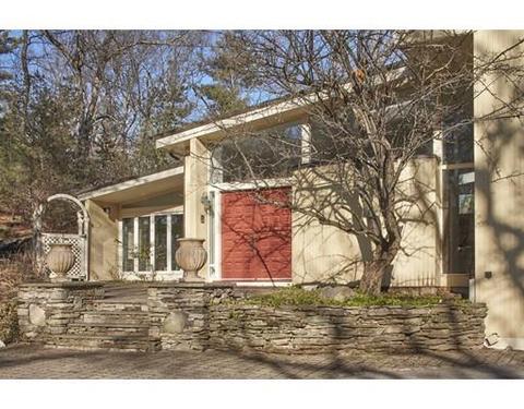 63 Robin Rd, Weston, MA 02493 photo 1
