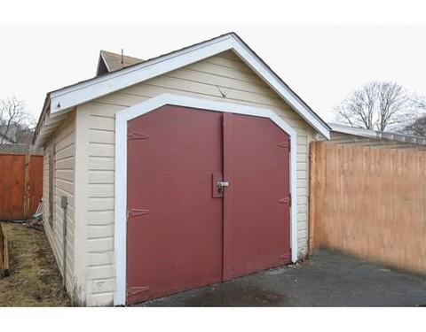 32 Avon St, Saugus, MA 01906 photo 22