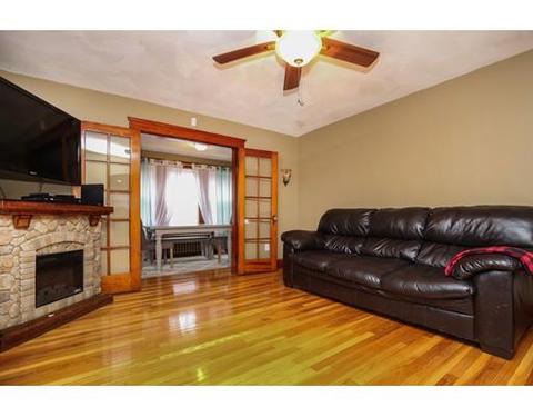 32 Avon St, Saugus, MA 01906 photo 4