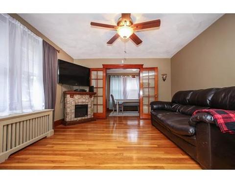 32 Avon St, Saugus, MA 01906 photo 3