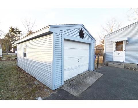 152 Newhouse St, Springfield, MA 01118 photo 18