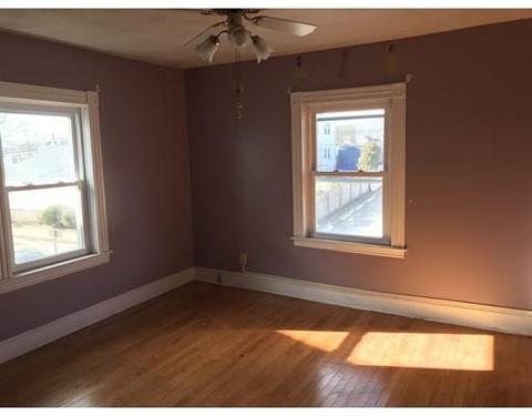 29 Shawmut St, Fall River, MA 02720 photo 5