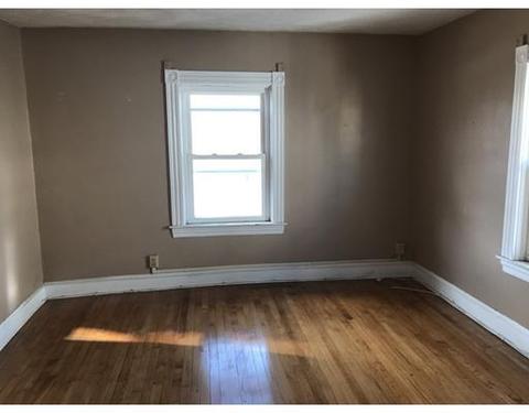 29 Shawmut St, Fall River, MA 02720 photo 4