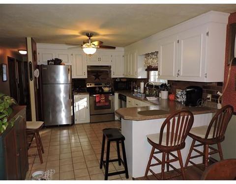 9 Asselin Ave, Webster, MA 01570 photo 5