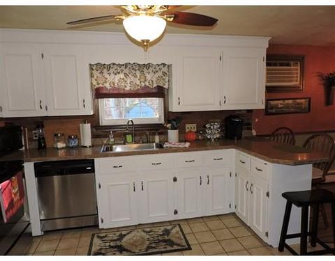 9 Asselin Ave, Webster, MA 01570 photo 7