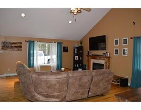 40 Park Ave, East Wareham, MA 02538 photo 11