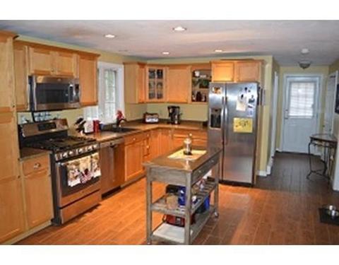 40 Park Ave, East Wareham, MA 02538 photo 4