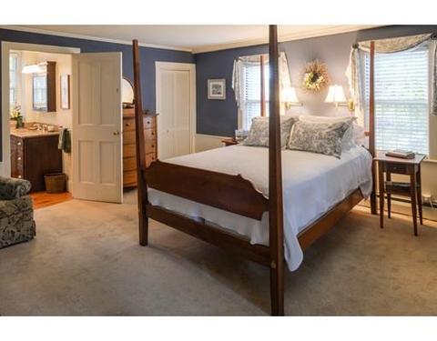 7 Nicholson St, Marblehead, MA 01945 photo 12