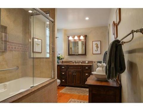 7 Nicholson St, Marblehead, MA 01945 photo 15