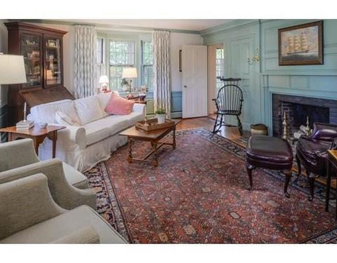 7 Nicholson St, Marblehead, MA 01945 photo 6