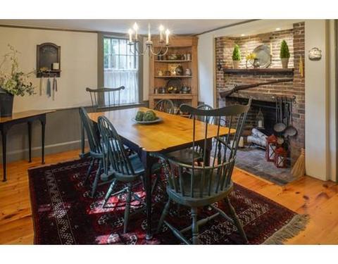 7 Nicholson St, Marblehead, MA 01945 photo 9