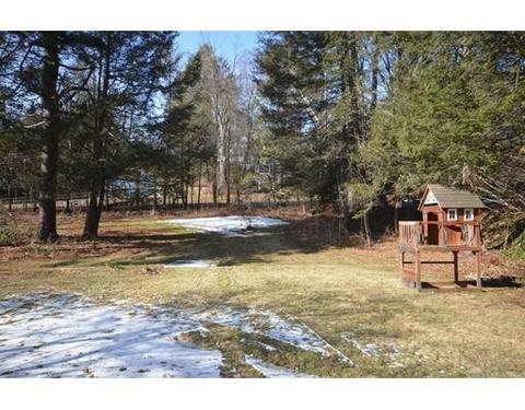 16 Eames Ave, Amherst, MA 01002 photo 23