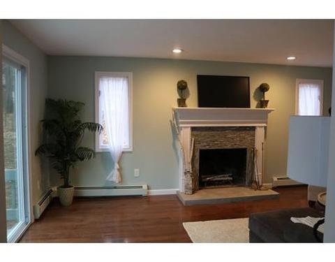 230 North St, Upton, MA 01568 photo 4