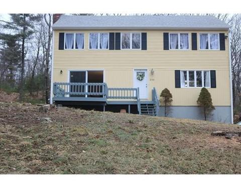 230 North St, Upton, MA 01568 photo 2