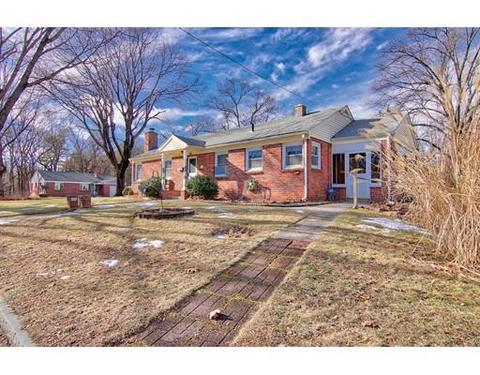 114 Huron St, Springfield, MA 01104 photo 2