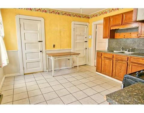 47 Walden St, Springfield, MA 01108 photo 5