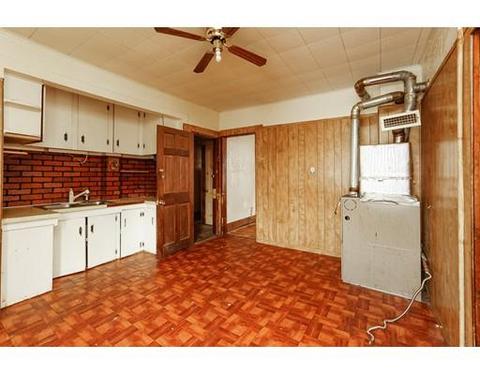 42 Whitcomb St, Webster, MA 01570 photo 6