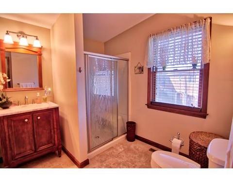 126 Arcadia Blvd, Springfield, MA 01118 photo 12