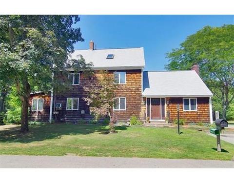 65 Mohawk St, Sharon, MA 02067 photo 2