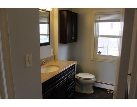 96 Kerry Dr, Springfield, MA 01118 photo 10