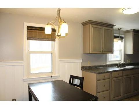 96 Kerry Dr, Springfield, MA 01118 photo 3
