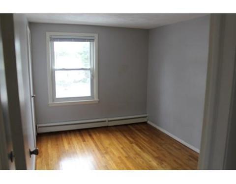 96 Kerry Dr, Springfield, MA 01118 photo 8