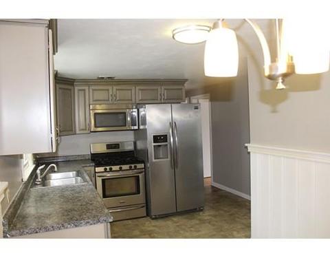 96 Kerry Dr, Springfield, MA 01118 photo 5